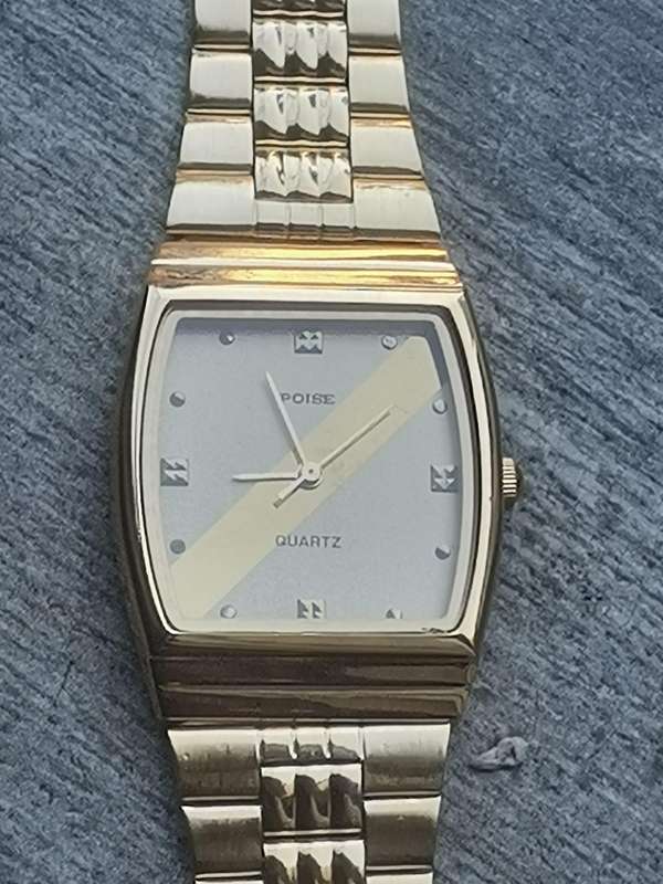 MENS VINTAGE POISE GOLD WATCH IN EXCELLENT WORKING CONDITION - NEW OLD STOCK