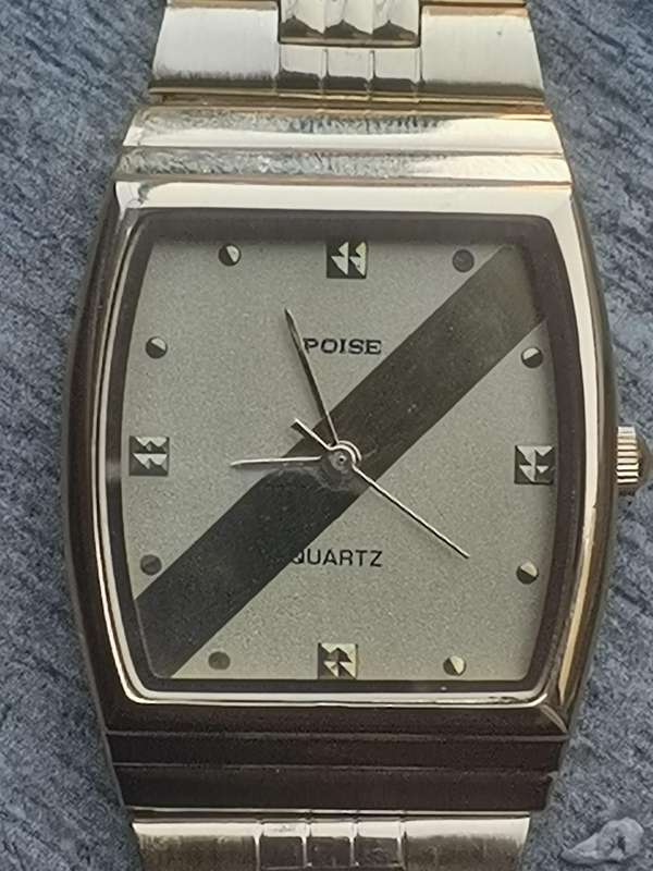 MENS VINTAGE POISE GOLD WATCH IN EXCELLENT WORKING CONDITION - NEW OLD STOCK