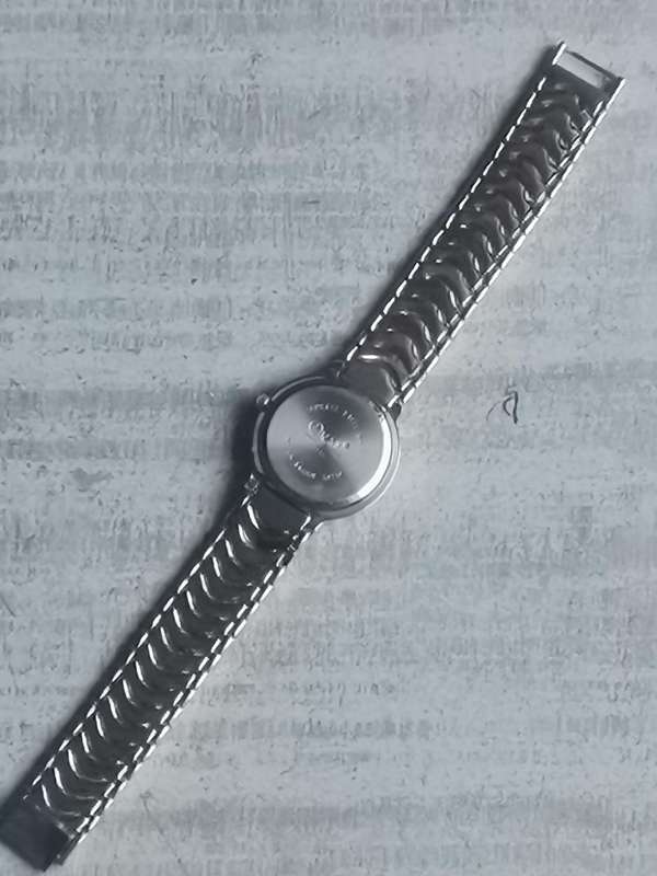 MENS VINTAGE OMAX 2 TONE WATCH IN EXCELLENT WORKING CONDITION - NEW OLD STOCK