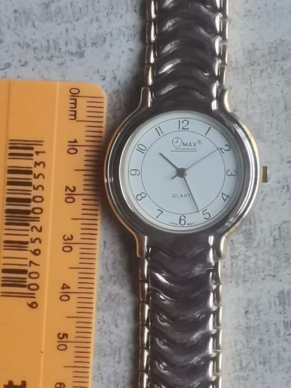 MENS VINTAGE OMAX 2 TONE WATCH IN EXCELLENT WORKING CONDITION - NEW OLD STOCK