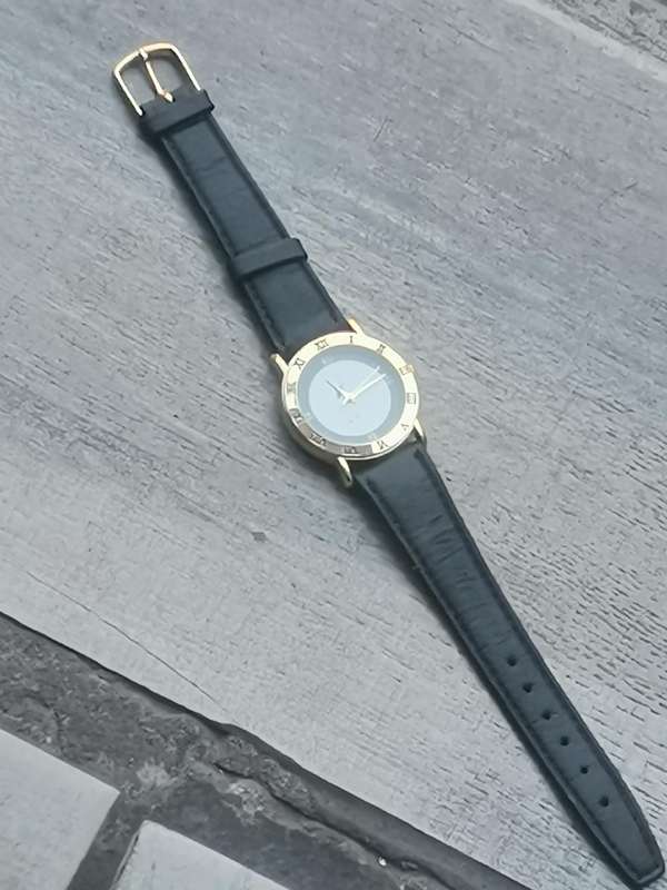 MENS CHEVAL GOLD WATCH IN EXCELLENT WORKING CONDITION