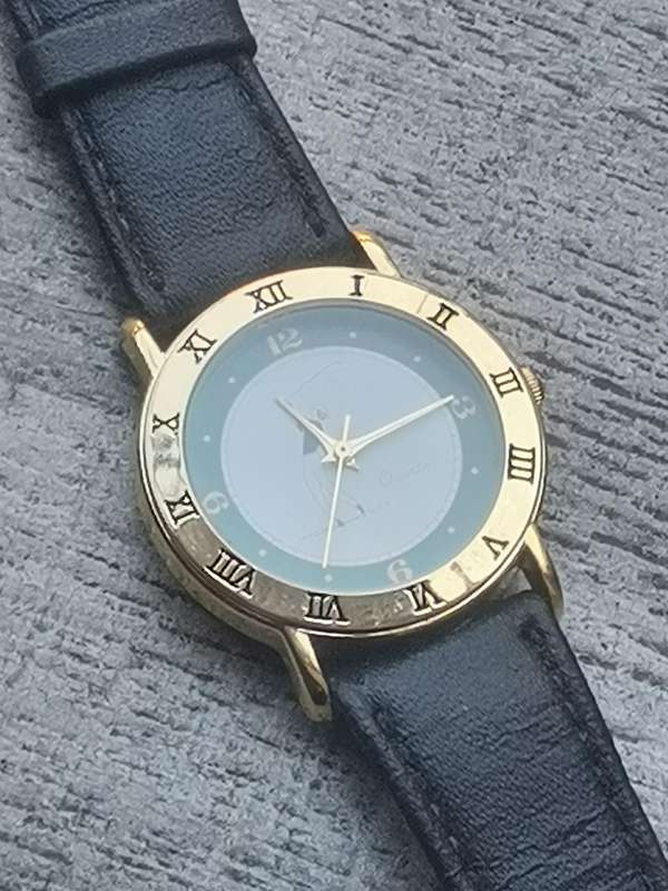 MENS CHEVAL GOLD WATCH IN EXCELLENT WORKING CONDITION