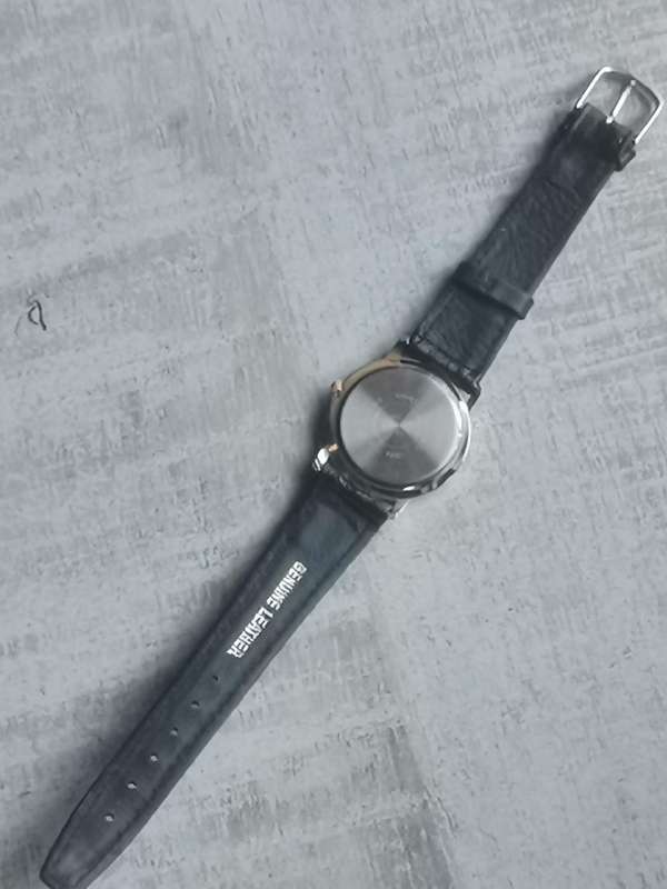 MENS CHEVAL GOLD WATCH IN EXCELLENT WORKING CONDITION