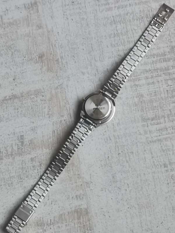 LADIES POISE TWO TONE WATCH IN EXCELLENT WORKING CONDITION