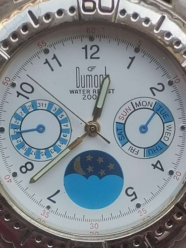 MENS DUMONT 200M WATCH IN EXCELLENT WORKING CONDITION