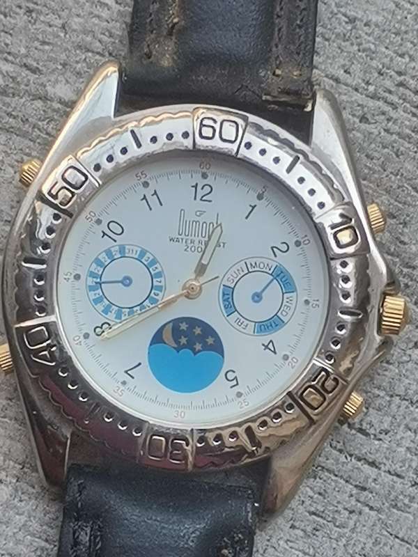 MENS DUMONT 200M WATCH IN EXCELLENT WORKING CONDITION