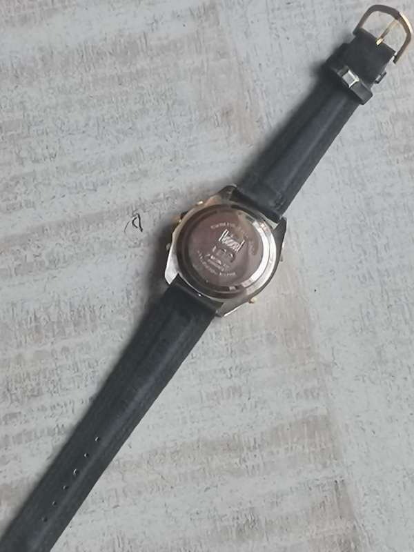 MENS DUMONT 200M WATCH IN EXCELLENT WORKING CONDITION