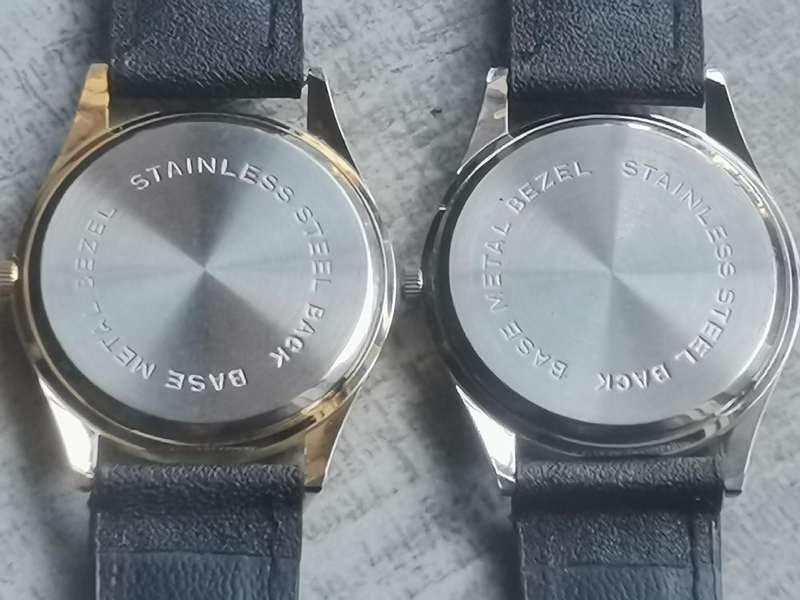 MENS SET OF SUN WATCHES 1 SILVER AND 1 GOLD BOTH IN EXCELLENT WORKING CONDITION - BIDDING FOR BOTH