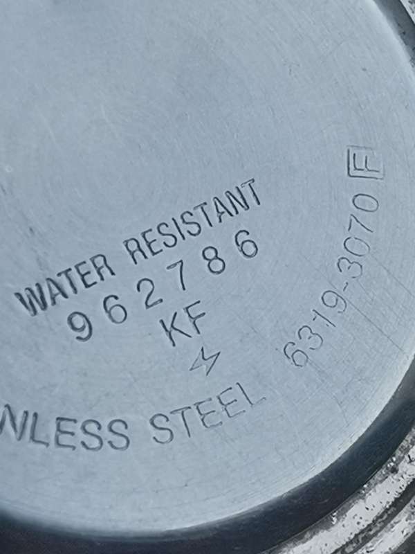 MENS VINTAGE SONIC STAINLESS STEEL WATCH IN EXCELLENT WORKING CONDITION
