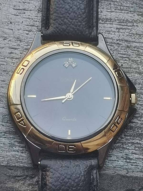 ELEGANT LADIES GONAJA GOLD PLATED WATCH IN EXCELLENT WORKING CONDITION