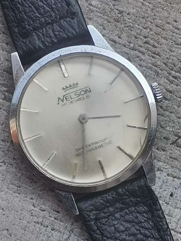 MENS VINTAGE NELSON 17 JEWELS WATCH IN GOOD WORKING CONDITION