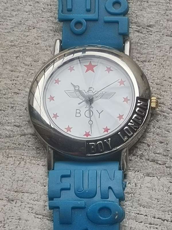 MENS/BOYS UNISEX VINTAGE BOY LONDON WATCH IN EXCELLENT WORKING CONDITION