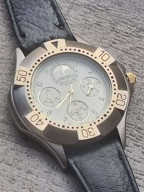 MENS SEIKO WATCH IN EXCELLENT WORKING CONDITION