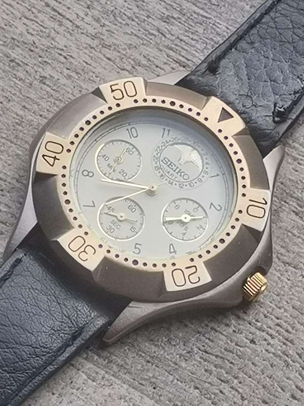 MENS SEIKO WATCH IN EXCELLENT WORKING CONDITION