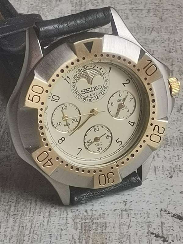 MENS SEIKO WATCH IN EXCELLENT WORKING CONDITION
