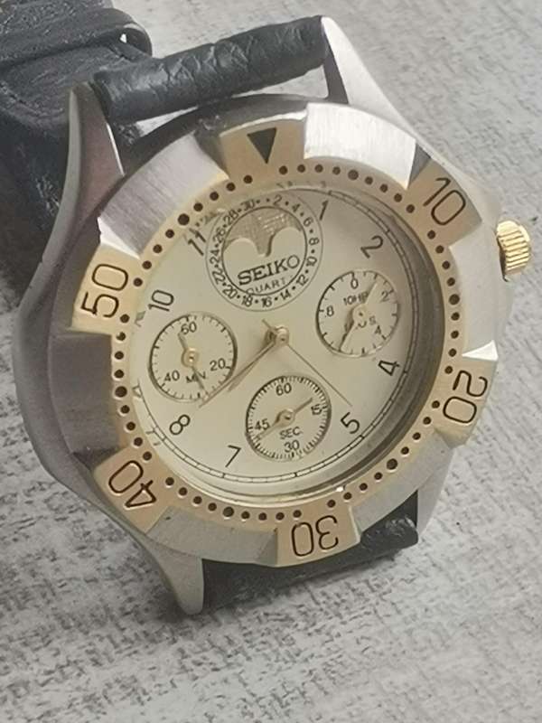 MENS SEIKO WATCH IN EXCELLENT WORKING CONDITION