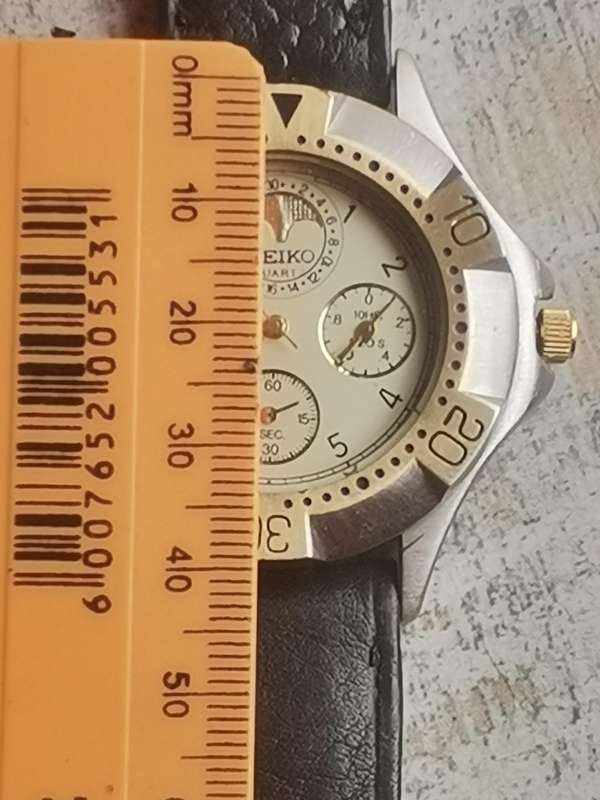 MENS SEIKO WATCH IN EXCELLENT WORKING CONDITION