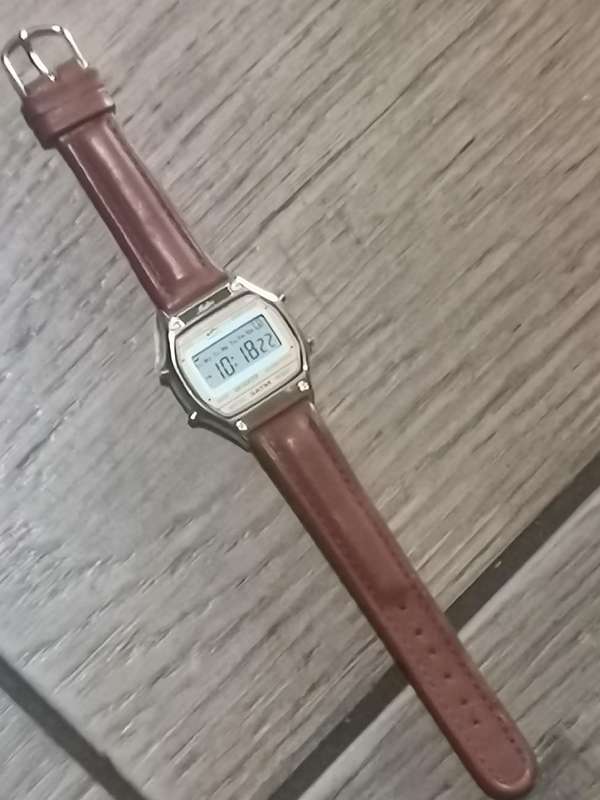 MENS VINTAGE MALCO DIGITAL WATCH IN EXCELLENT WORKING CONDITION