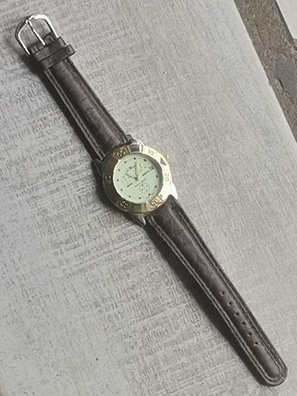 MENS LE BARON WATCH IN EXCELLENT WORKING CONDITION