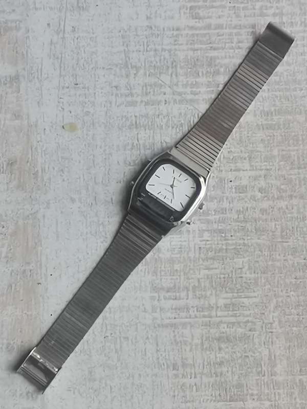 MENS VINTAGE CYNTAOR STAINLESS STEEL ANALOG/DIGITAL WATCH IN EXCELLENT WORKING CONDITION