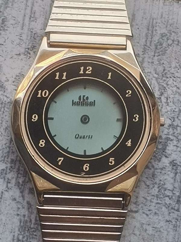 MENS VINTAGE KESSEL ELECTRONIC ANALOG QUARTZ WATCH IN EXCELLENT WORKING CONDITION