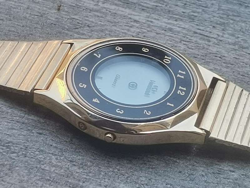 MENS VINTAGE KESSEL ELECTRONIC ANALOG QUARTZ WATCH IN EXCELLENT WORKING CONDITION