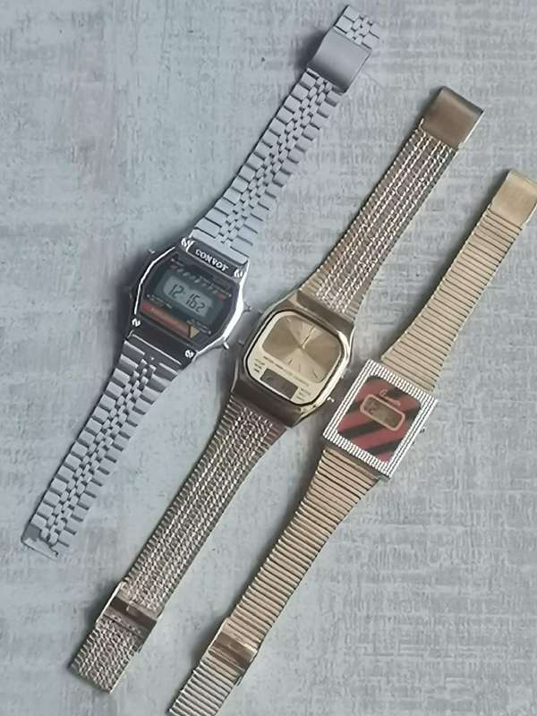 MENS VINTAGE DIGITAL WATCH COLLECTION ALL IN EXCELLENT WORKING CONDITION - BIDDING FOR ALL 3 WATCHES