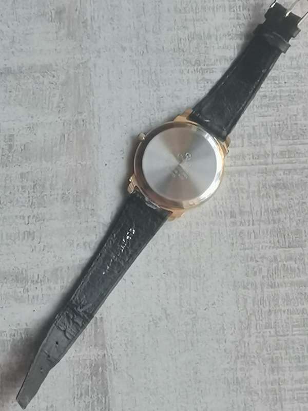 MENS VINTAGE CHEVAL GOLD PLATED WATCH IN EXCELLENT WORKING CONDITION