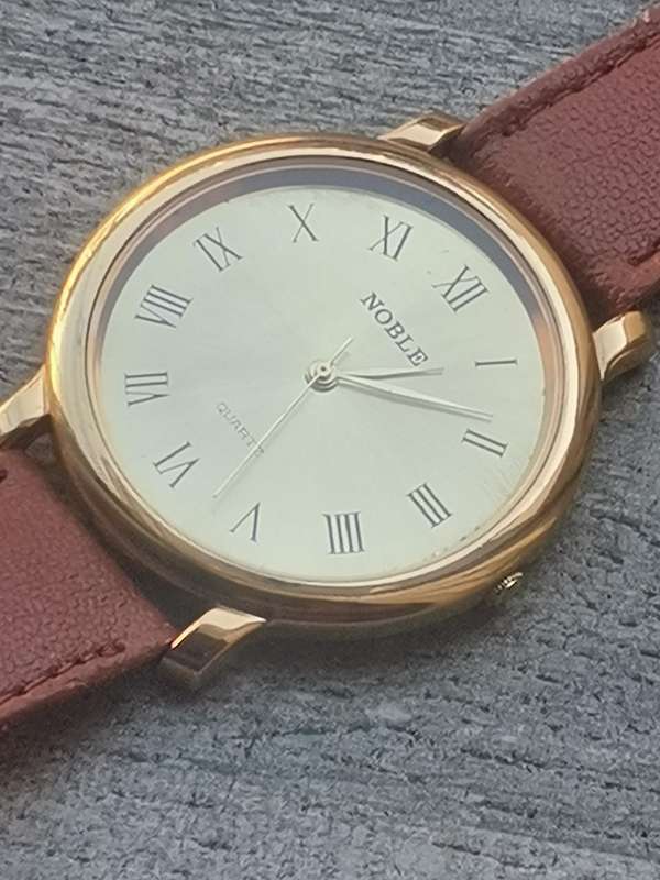 MENS VINTAGE NOBLE GOLD PLATED WATCH IN EXCELLENT WORKING CONDITION