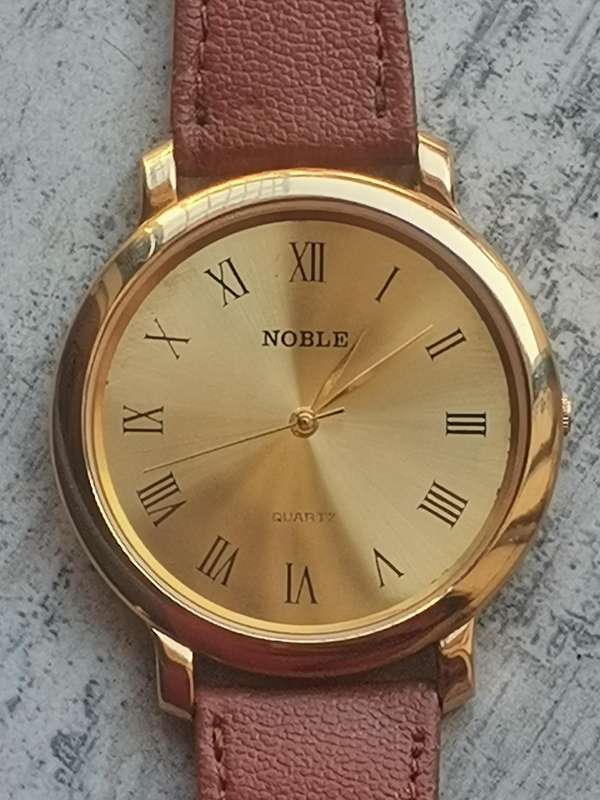 MENS VINTAGE NOBLE GOLD PLATED WATCH IN EXCELLENT WORKING CONDITION