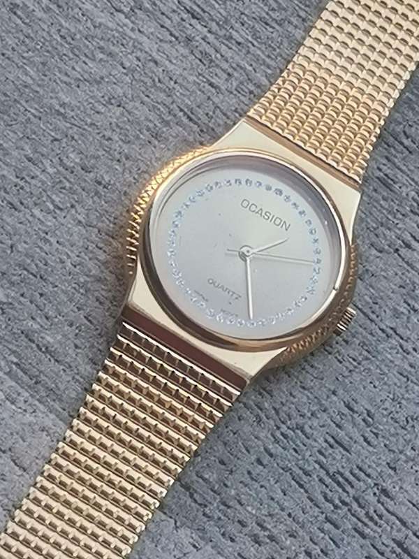 MENS VINTAGE OCCASION GOLD PLATED WATCH IN EXCELLENT WORKING CONDITION