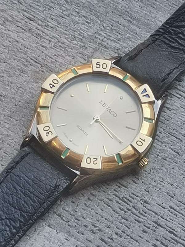 MENS LEVACO WATCH IN EXCELLENT WORKING CONDITION