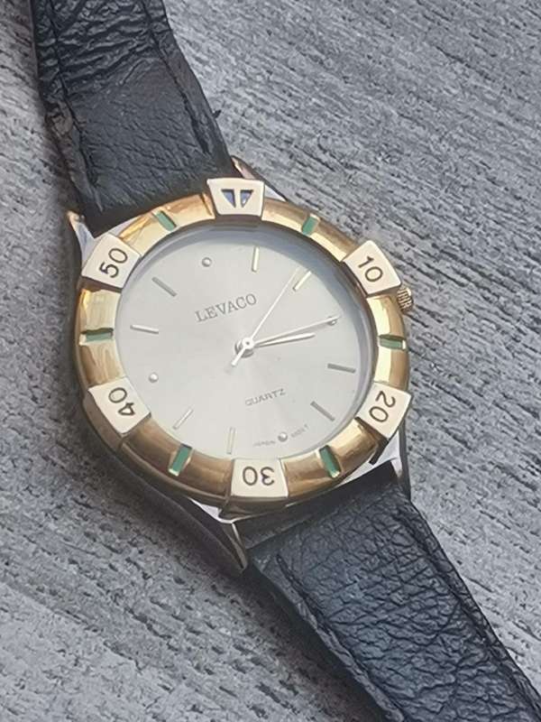 MENS LEVACO WATCH IN EXCELLENT WORKING CONDITION