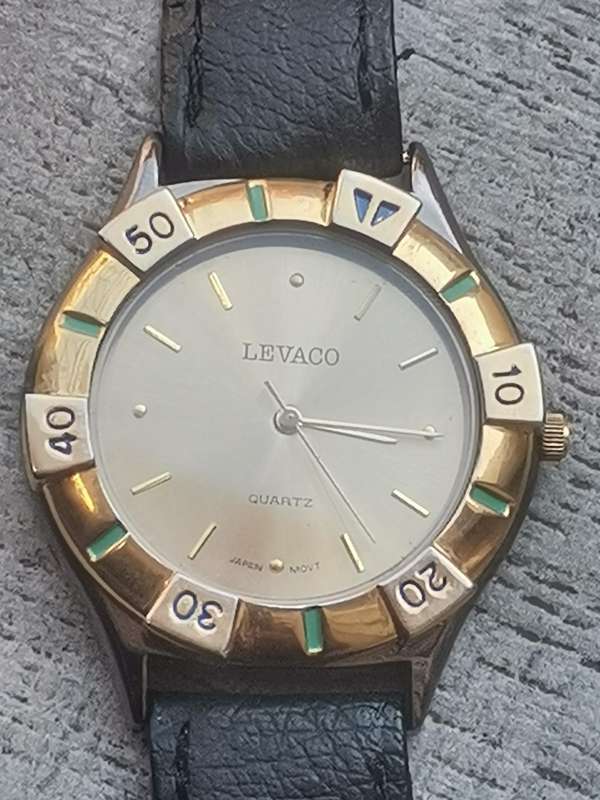 MENS LEVACO WATCH IN EXCELLENT WORKING CONDITION