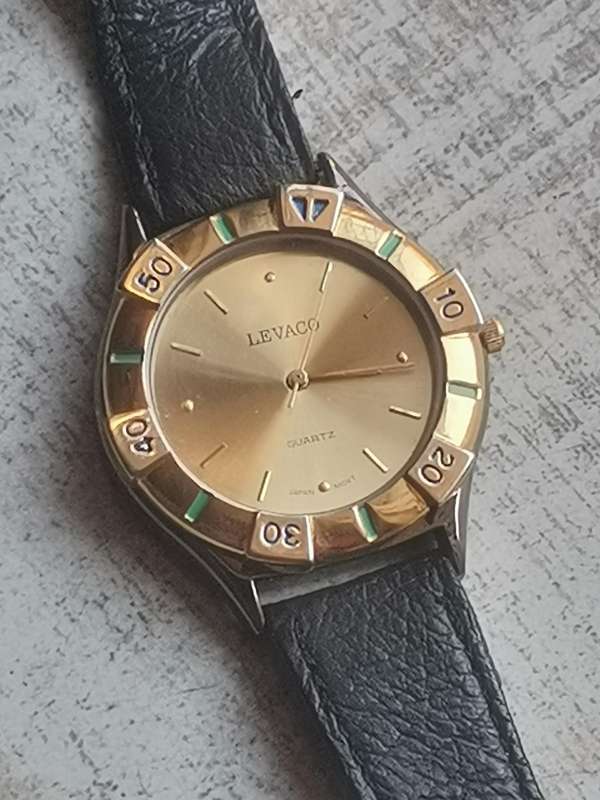 MENS LEVACO WATCH IN EXCELLENT WORKING CONDITION