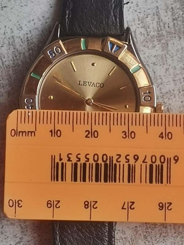 MENS LEVACO WATCH IN EXCELLENT WORKING CONDITION