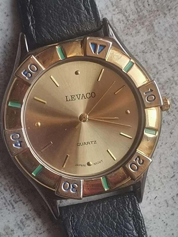MENS LEVACO WATCH IN EXCELLENT WORKING CONDITION