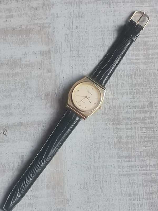 MENS VINTAGE RACINE WATCH IN EXCELLENT WORKING CONDITION