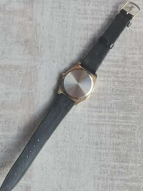 MENS VINTAGE RACINE WATCH IN EXCELLENT WORKING CONDITION