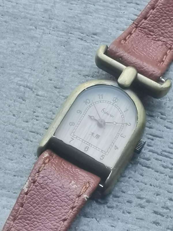 LADIES VINTAGE EDWIN WATCH IN EXCELLENT WORKING CONDITION