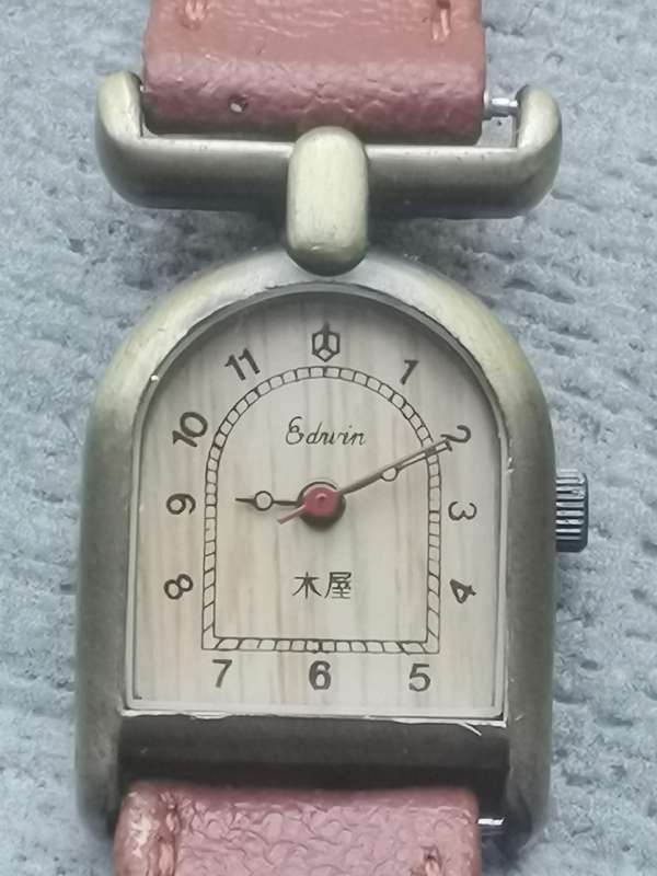 LADIES VINTAGE EDWIN WATCH IN EXCELLENT WORKING CONDITION