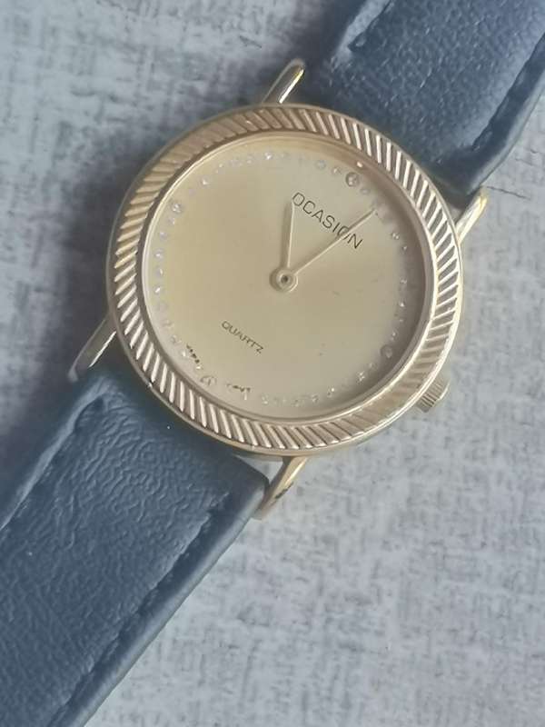 MENS VINTAGE OCCASION WATCH IN EXCELLENT WORKING CONDITION