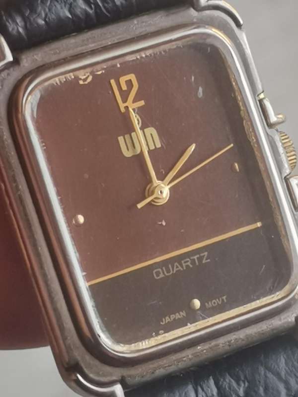 STUNNING LADIES WIN WATCH IN EXCELLENT WORKING CONDITION