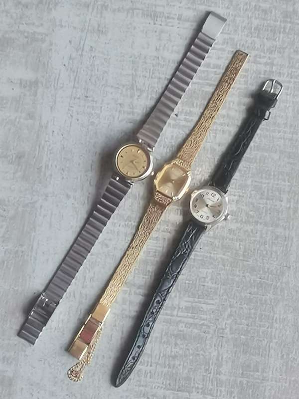 LADIES WATCH COLLECTION ALL IN EXCELLENT WORKING CONDITION - BIDDING FOR ALL 3 WATCHES
