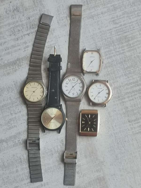 MENS VINTAGE QUARTZ WATCH COLLECTION - ALL IN GOOD WORKING CONDITION