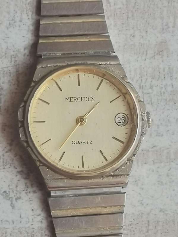 MENS VINTAGE QUARTZ WATCH COLLECTION - ALL IN GOOD WORKING CONDITION