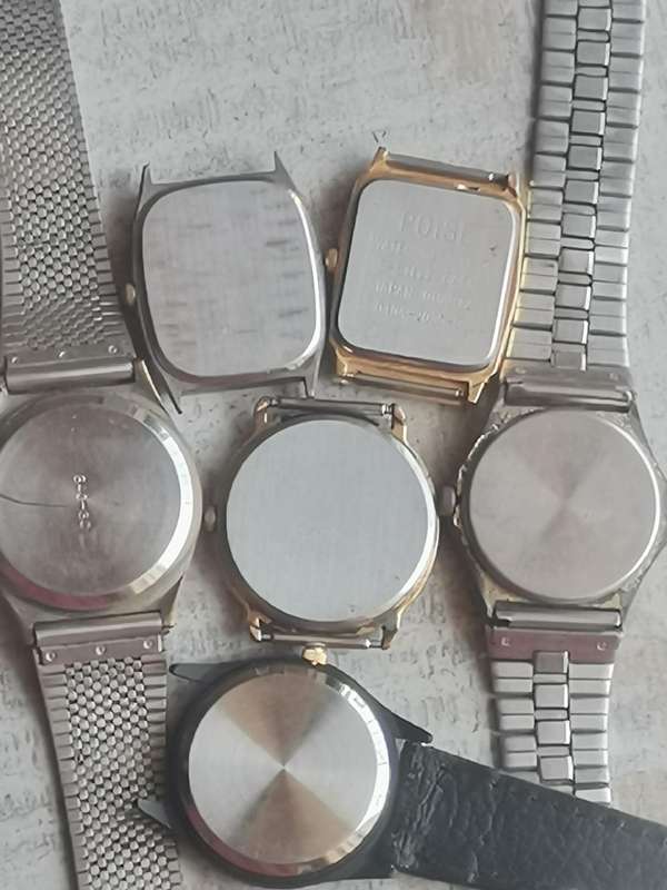 MENS VINTAGE QUARTZ WATCH COLLECTION - ALL IN GOOD WORKING CONDITION
