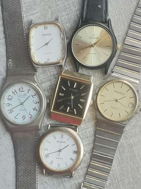 MENS VINTAGE QUARTZ WATCH COLLECTION - ALL IN GOOD WORKING CONDITION