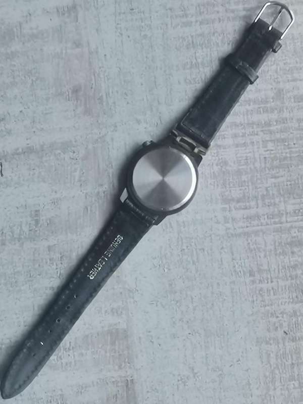 MENS VINTAGE SAFARI TROPHY WATCH IN EXCELLENT WORKING CONDITION