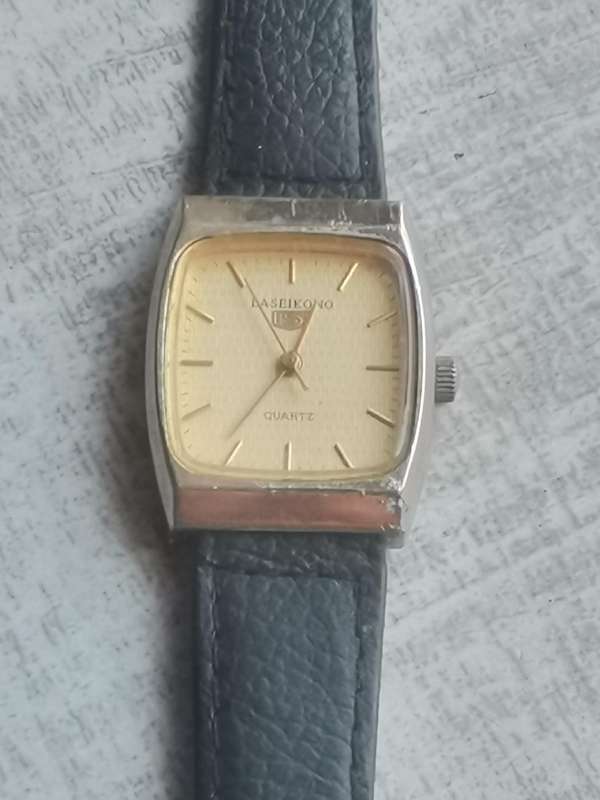 VINTAGE LASEIKONO 5 MENS HAND WINDING WATCH IN EXCELLENT WORKING CONDITION